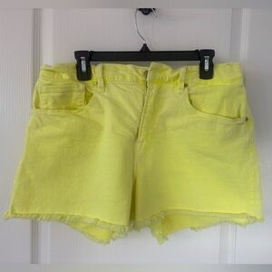 Good American women’s neon yellowish lime green Denim Shorts size 14